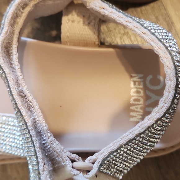 Sandals - Picture 6 of 6